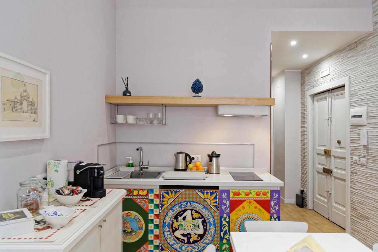 La Porta Di Mezzo Apartment Catania Exterior photo